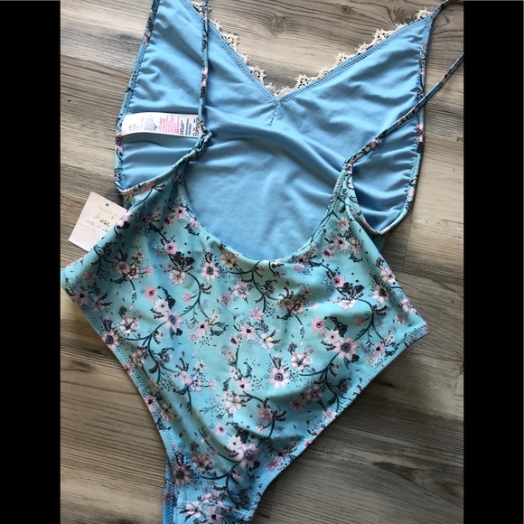 Topshop Swimsuit Floral Lace Ditsy 1 Piece Size 6 - Picture 4 of 8